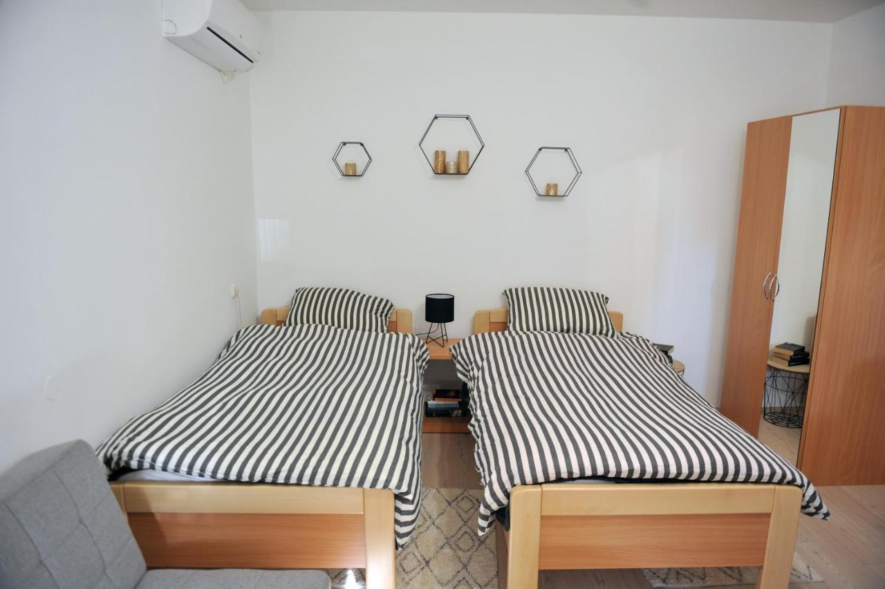 Studio Apartman Bandb Dakovo Luaran gambar